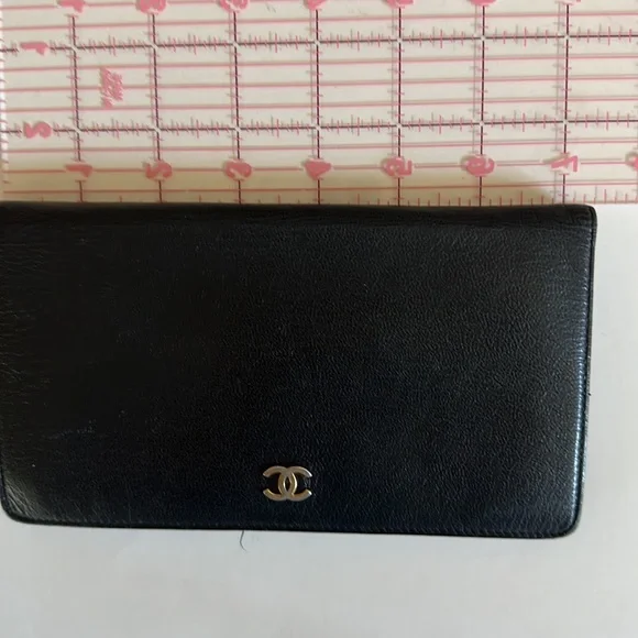 CHANEL long bifold wallet with box & dust bag - Picture 7 of 13